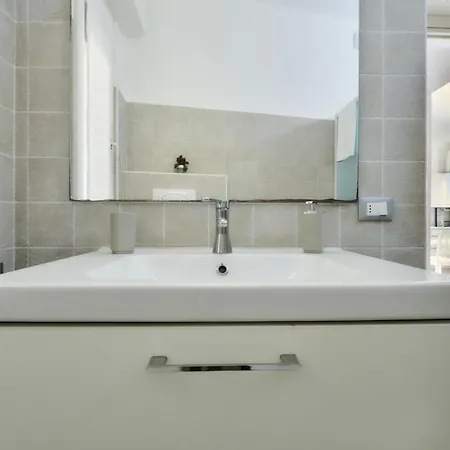 Margherita House Apartamento Varenna