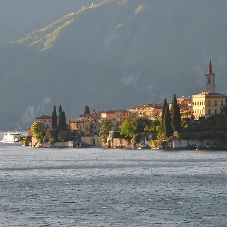 Margherita House Apartamento Varenna