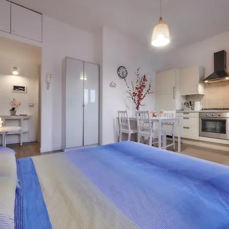 Margherita House Apartment Varenna